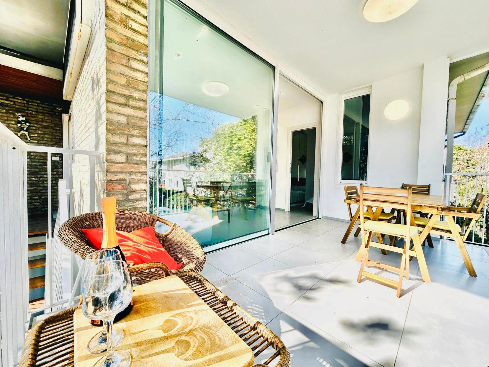 Apartamento Filzi-Flexrent Abissinia Riccione Exterior foto